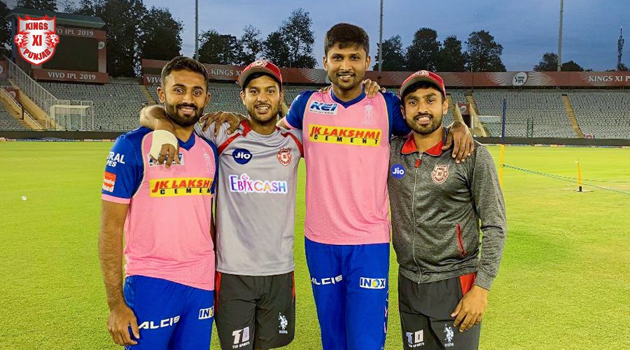 Royalty runs in their teams! Sabhi  #RR khiladiyaa ne  #FriendshipDay ki ghanni badhaiyan  #HappyFriendshipDay,  @rajasthanroyals!  #SaddaPunjab