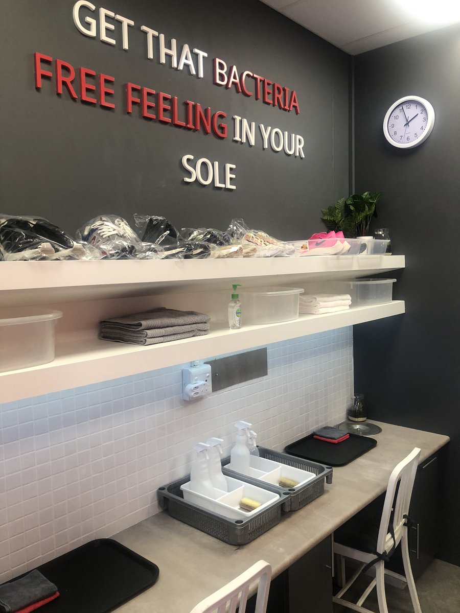 TheSneakerShack's tweet image. We’re so happy to open our latest branch in Linksfield, Johannesburg. Thank you for all the love and support Mzansi is showing us, it’s overwhelming. We will continue bringing you the best of shoe care in Mzansi. #thesneakershacksa #sneakercare #proudmzansi