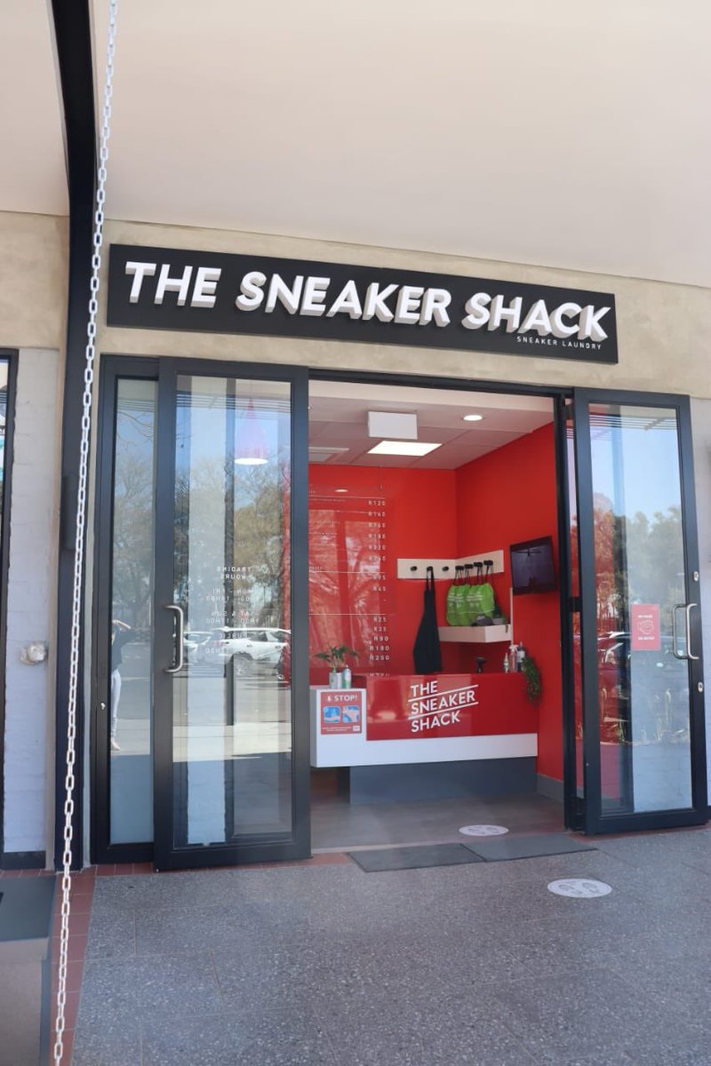 TheSneakerShack's tweet image. We’re so happy to open our latest branch in Linksfield, Johannesburg. Thank you for all the love and support Mzansi is showing us, it’s overwhelming. We will continue bringing you the best of shoe care in Mzansi. #thesneakershacksa #sneakercare #proudmzansi