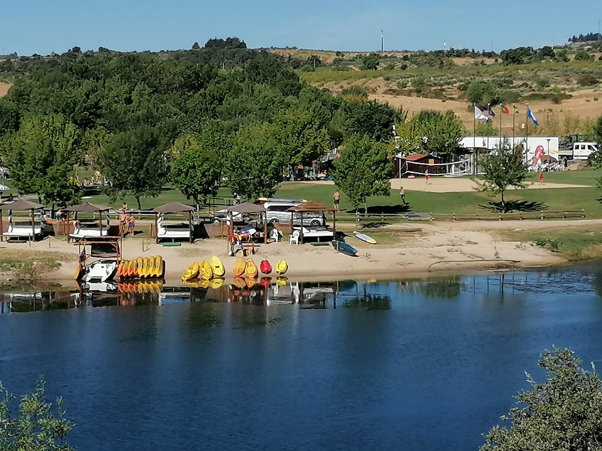 skymanuelima's tweet photo. Praia fluvial da barragem do Azibo. Trás os Montes. #praia #Azibo #barragem #TrasOsMontes #MacedoDeCavaleiros #travelphotography #viagens #FotógrafoAmador https://t.co/t7XVnWlwaX