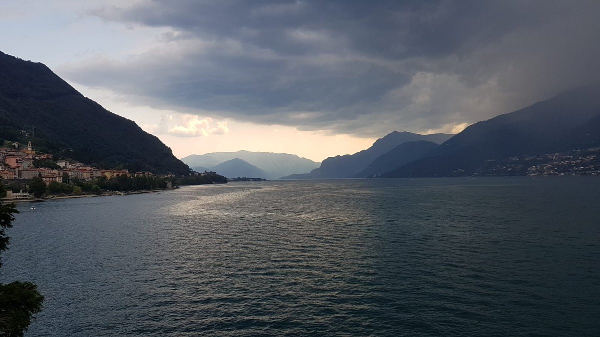 #LakeComo in its majestic splendor during a #thunderstorm | #Italy #tourism #turismo