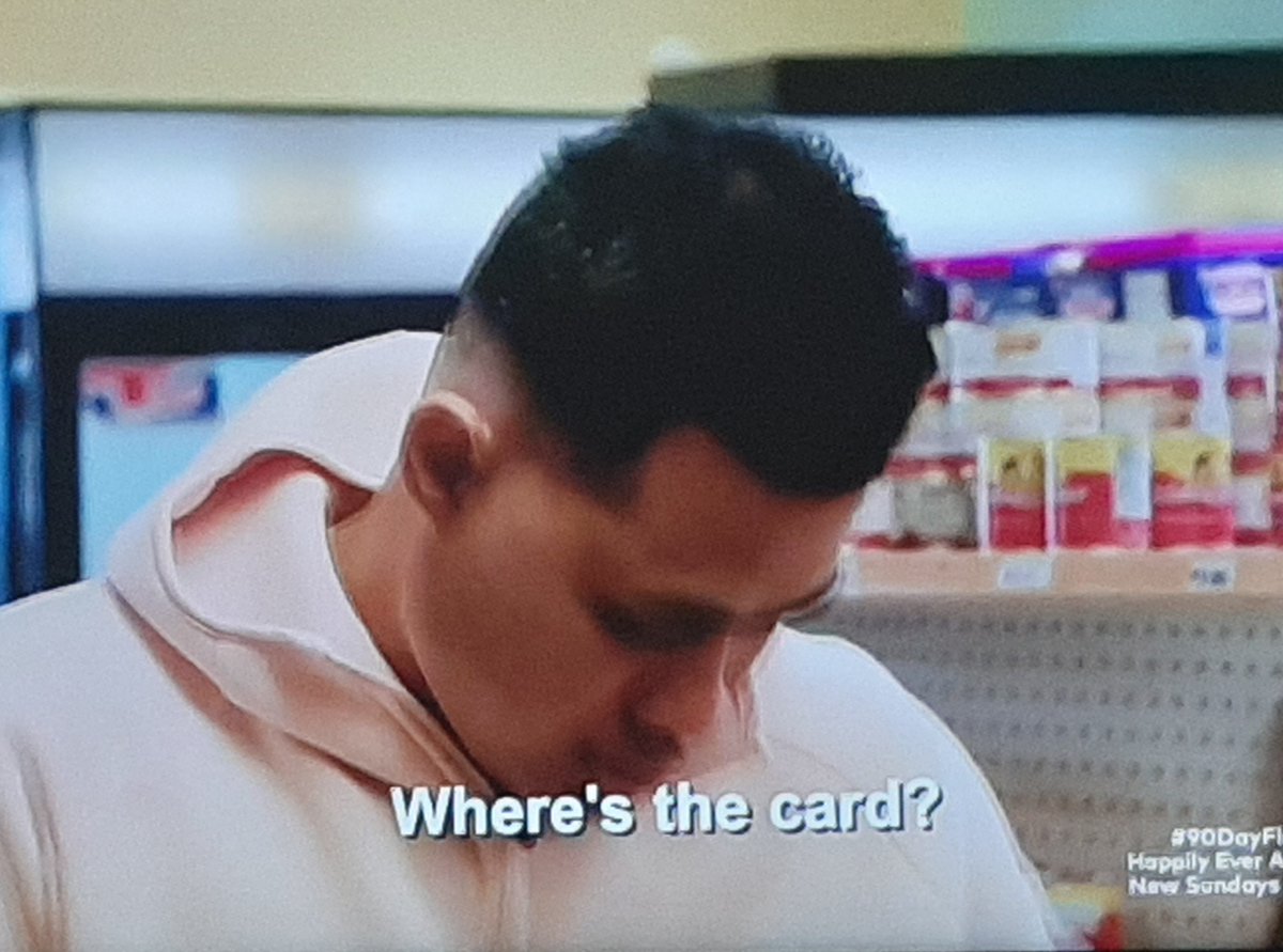 RealiteaTV1's tweet photo. I'm still amazed how this guy managed to find someone to sleep with him more than once

#90DayFiance #90DayFianceHappilyEverAfter #asuelu https://t.co/W3Vpig0trp