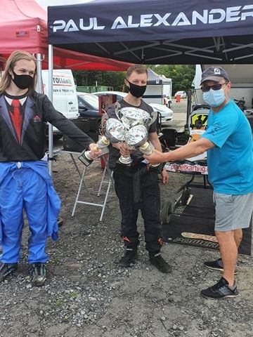 formulablue_uk's tweet photo. After an eventful day's racing your podium for the 2 Counties Kart Club consists of 1st place, #6 Russell O'Neill, 2nd place, #5 Michael Bell, and 3rd place and best scorer this weekend, #17 Paul Alexander, taking his first #FormulaBlue_uk podium!
Stay tuned for all the action!! https://t.co/M3l5oUulQ3