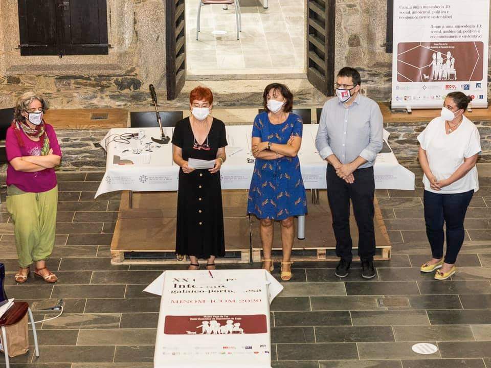 PaulaCabaleiro's tweet photo. 👇👇👇👇👇E alí estivemos! 😍
Onte naceu @minom_esp no Museo @PazodeTor. Clausurou a conferencia a Vicepresidenta da Deputación Maite Ferreiro a #XXconfMINOM #Momentohistórico @RedeMuseistica @vicedepulugo
📷 Germán Limeres https://t.co/JiHc1CNCc7