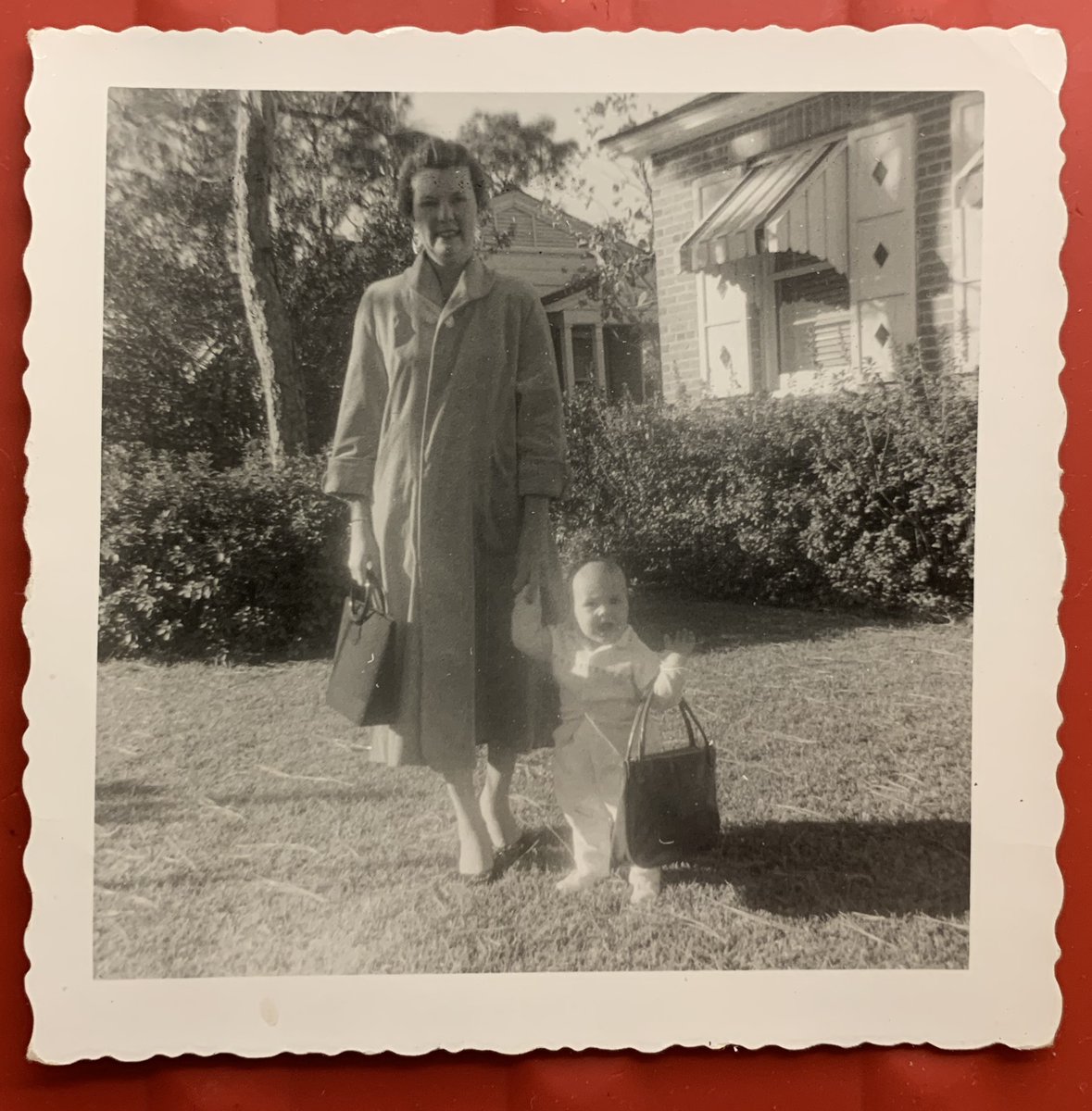salondelynn's tweet photo. @jacobsmellton   Mr. Shelton here's a found photograph for you. Viva and me 1956. I was a precocious child. I never went out without my bag…

I shared your article on the Mona Lisa in my online salon. The salondelynn.
https://t.co/0EXoh8rNpZ https://t.co/FVsbH7M9zn