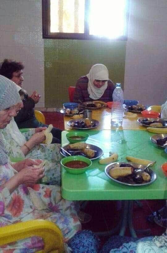 SAUD_AL_SULTANI's tweet photo. اسمها الحقيقي ليس "دارالمسنين"
بل دار اللواتي لم ينجبن رجالاً  💔 https://t.co/5499Lu1zy9