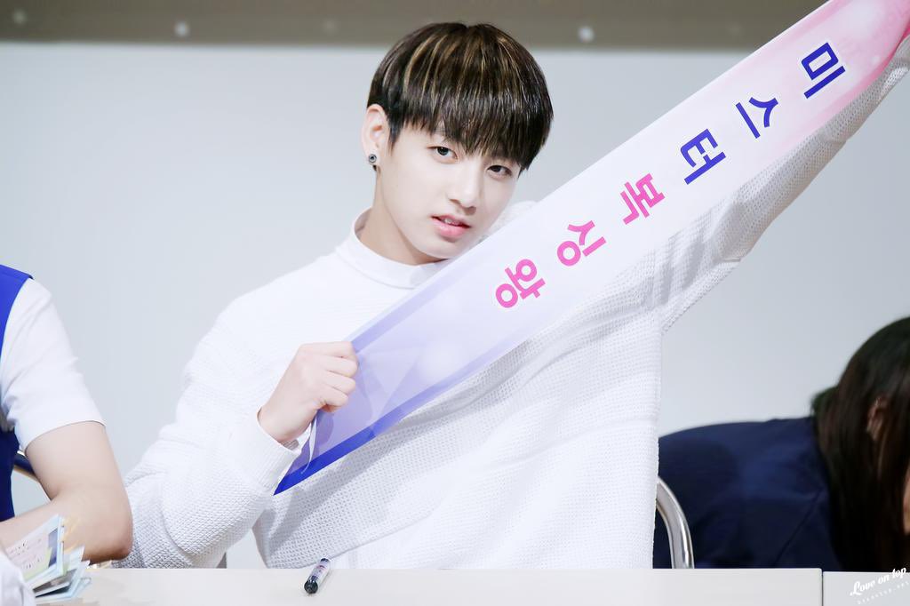 silverbell_1013's tweet photo. 복싱토끼타래🐰🥊 https://t.co/8jpjCB01IV