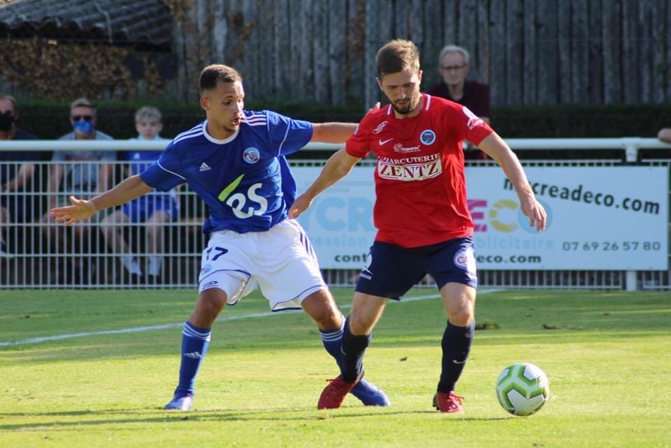 HaguenauFr's tweet photo. 🔴🔵FRH 1 - 1 @RCSA II 🔵🔴 
Match intensif hier entre deux belles équipes ! 
RDV cette après-midi à Seltz pour encourager la reserve ⚽️⚽️ ! 
#frh #football #amical #strasbourg #rcsa #haguenau #leterraindetoutesvosemotions https://t.co/qcgfkoVelM