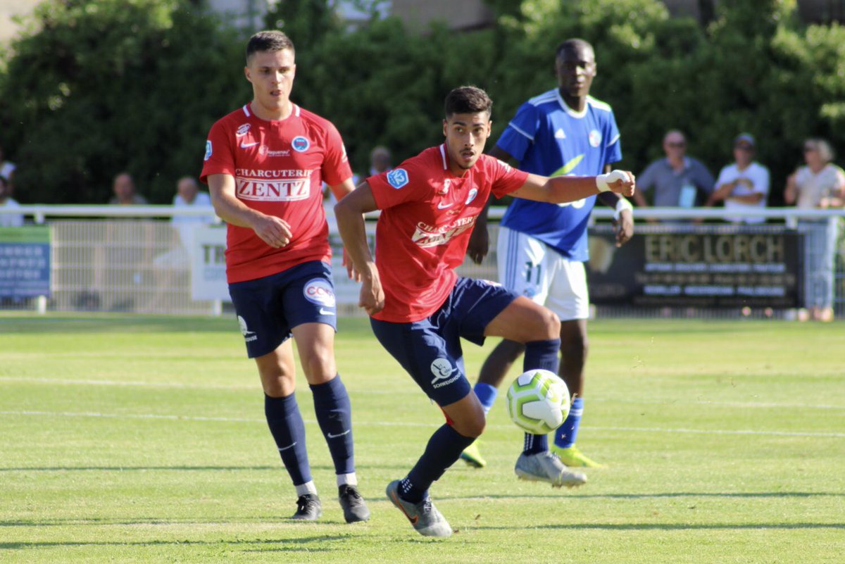 HaguenauFr's tweet photo. 🔴🔵FRH 1 - 1 @RCSA II 🔵🔴 
Match intensif hier entre deux belles équipes ! 
RDV cette après-midi à Seltz pour encourager la reserve ⚽️⚽️ ! 
#frh #football #amical #strasbourg #rcsa #haguenau #leterraindetoutesvosemotions https://t.co/qcgfkoVelM