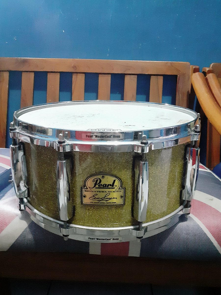 ANH_studio's tweet photo. @DrumBagus pearl eric singer, 14x6.5 rare snare harga ,3,xx jy bandung 085722333402 https://t.co/3rrQlOjnyB