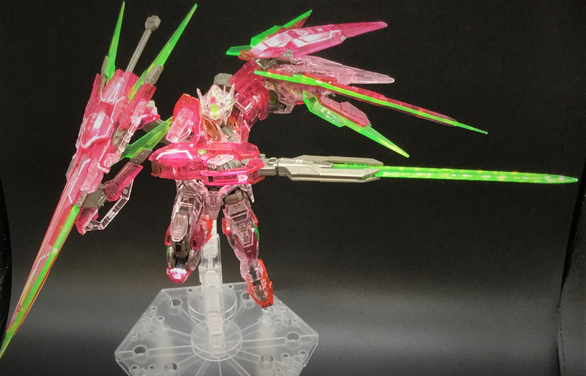 The Gundam Base 福岡店情報 これがラストミッション ガンダムチャンネルにて 劇場版 機動戦士ガンダム00 A Wakening Of The Trailblazer が配信中 Rg 1 144 ガンダムベース限定 ダブルオークアンタフルセイバー トランザムクリア と クリア