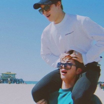 jinmin videos & pictures to make you smile; a thread