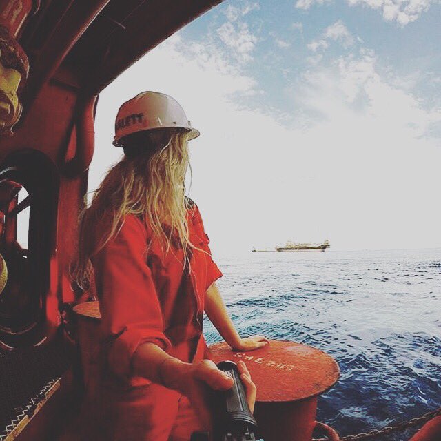 SeaWindPK's tweet photo. Sighting another ship sailing along at the deep seas gives sense like a neighbor! 

#SeaWindShipping #Pakistan #RespectForFemaleSeafarers #SundayPost #MerchantNavyLife #StayOnboard #StaySafe #TeamSeaWind https://t.co/WTGy6oBOMv