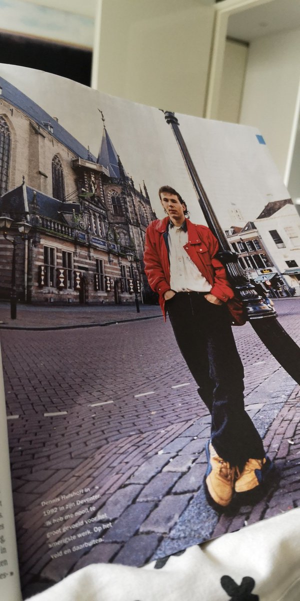 Oei oei <a href="/VI_nl/">Voetbal International</a> beetje research had geen kwaad gekund. Hulshof in zijn Deventer? Om dan net een foto van Zwolle te gebruiken. Pijnlijk #NR31 #culthelden