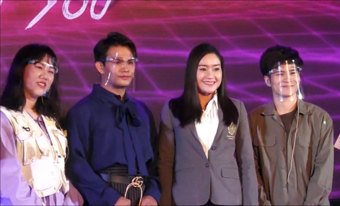 SunflowAster's tweet photo. เริ้ปนะแม่ #ทีมมศว #SWU71 #StartWithU #หนังหน้าโรง https://t.co/8WMo2e2AwP
