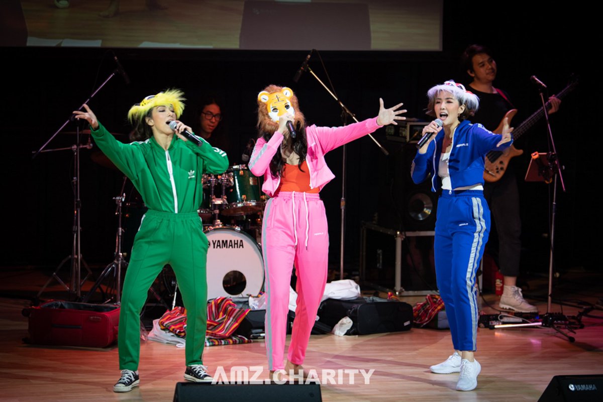 AmZcharity's tweet photo. อาทิตย์หน้าเรามีนัดกันนะจ๊ะ “ดูฟรีไม่มีค่าใช้จ่าย” 
~มาร่วมกันทำบุญเข้ามูลนิธิเพื่อผุ้ป่วยโรคมะเร็งโรงพยาบาลศิริราช~
โดยไม่หักค่าใช้จ่ายใดๆ
ปล.สามารถออกใบอนุโมทนาบัตรได้ เดี๋ยวแจ้งรายละเอียดอีกครั้งค่ะ 😊
#amzcharity #amzcharityconcert  #amzcharityconcert4 https://t.co/QrAn7HD1IP