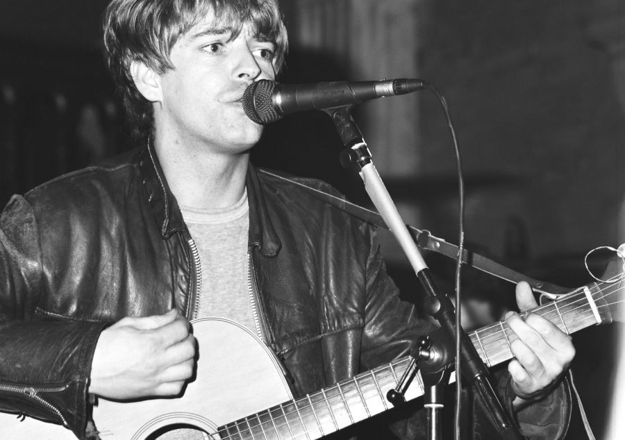 Happy Birthday to The La\s singer songwriter and guitarist Lee Mavers, born on this day in Liverpool in 1962.    