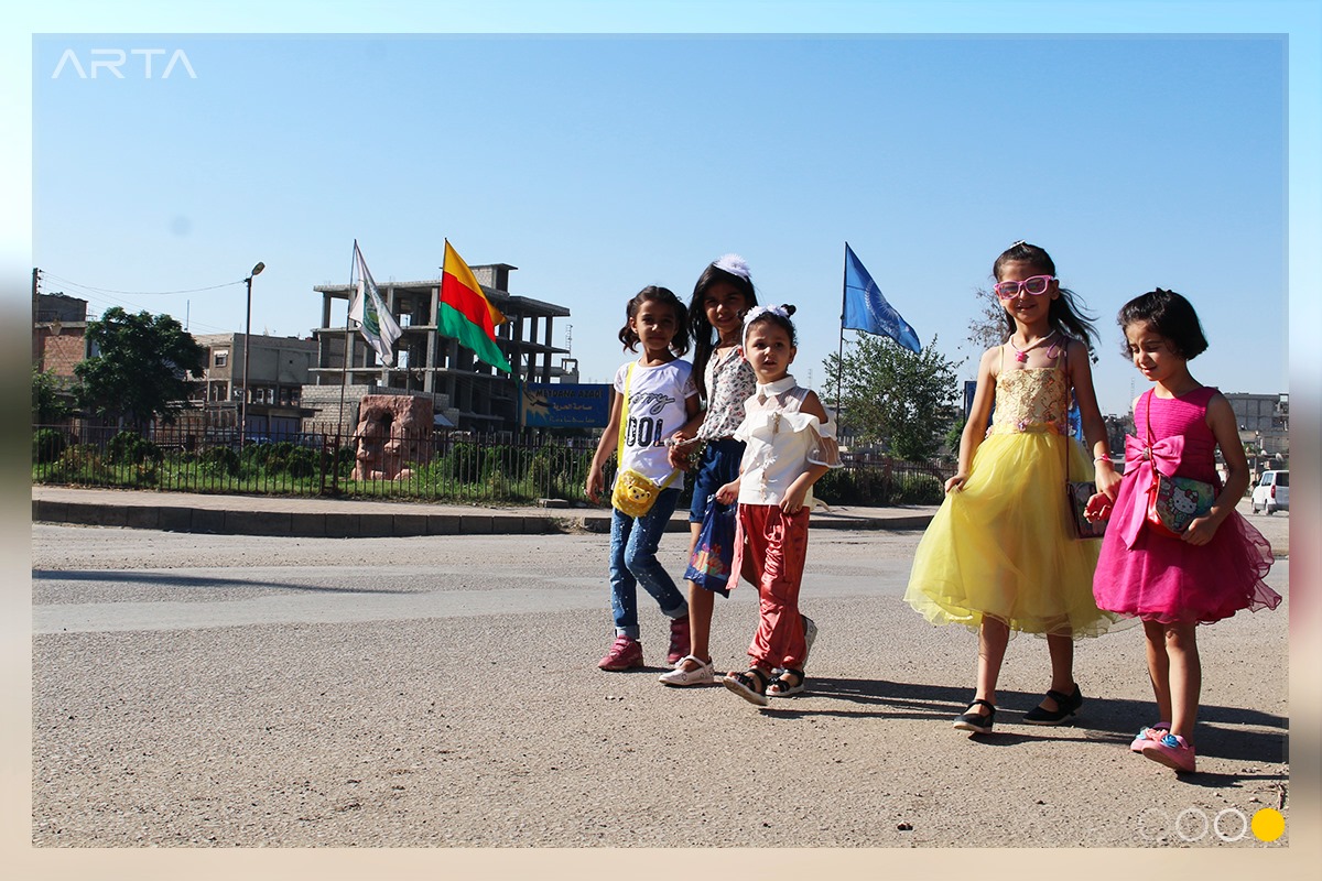 arta_fm's tweet photo. Big grins, new clothes and loads of treats. #EidAlAdha  😻 https://t.co/KHhZoC0mMX