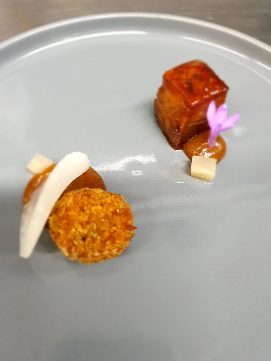 OnLilys's tweet photo. Draíocht at Lilys 
#TastingMenu #FineDining #FineWines #LetUsLookAfterYou https://t.co/pmf8pXtBDj