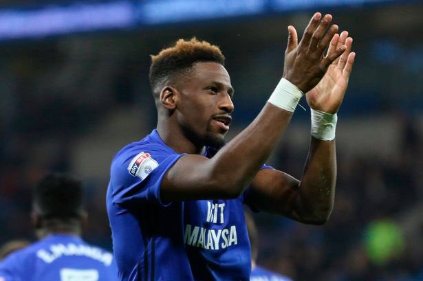 SeanSDAL's tweet photo. Swindon Town are hoping to beat Oxford United to the signing of Omar Bogle. Seemed nailed on for a move to #OUFC, but Bogle appears to be considering his options. #STFC https://t.co/A61CM3xcGs