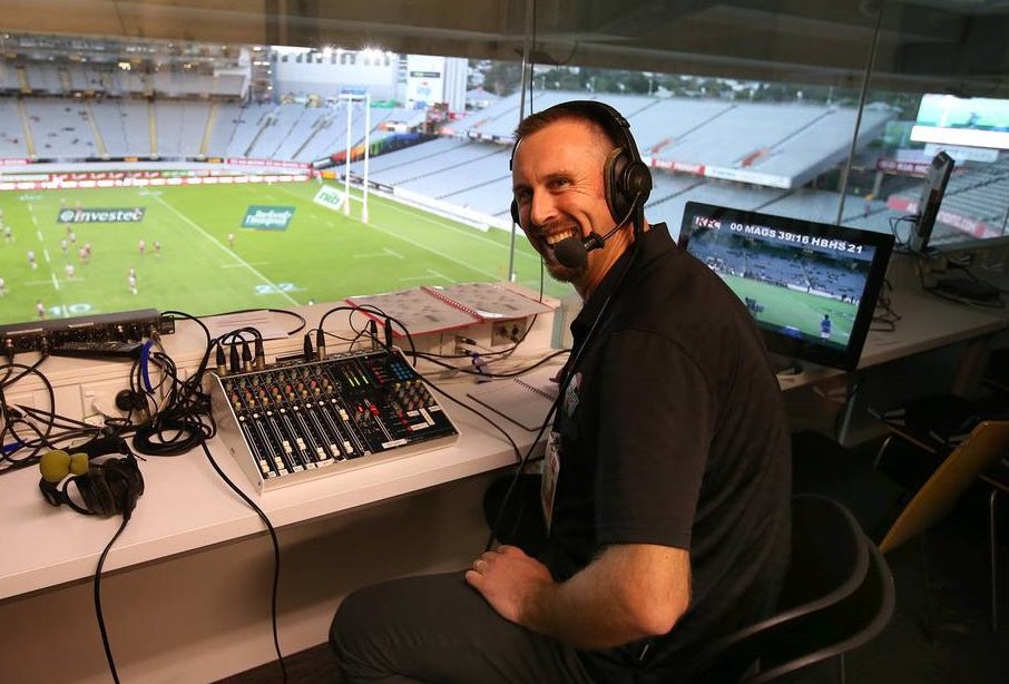 CueCommentator's tweet image. If you fancy spending some of your Sunday with another great conversation about sports commentating, check out kiwi @NigelYalden’s chat with @nickheathsport in the final episode of series three. 🎙🎧

Listen: podfollow.com/cuecommentator