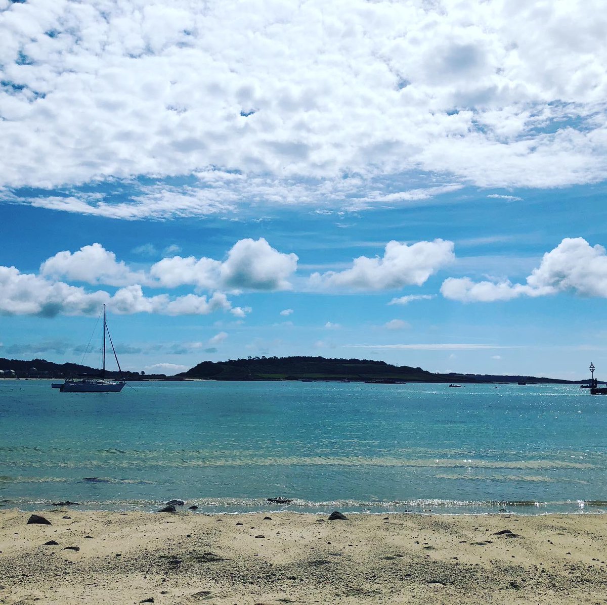 The perfect adventure... coming across these beautiful beaches on a walk on Bryher... Yes you are in the UK!

#beaches #whitesand #ukbeaches #explore #cornwall #islesofscilly #scilly #starcastlehotel #summer #staycation