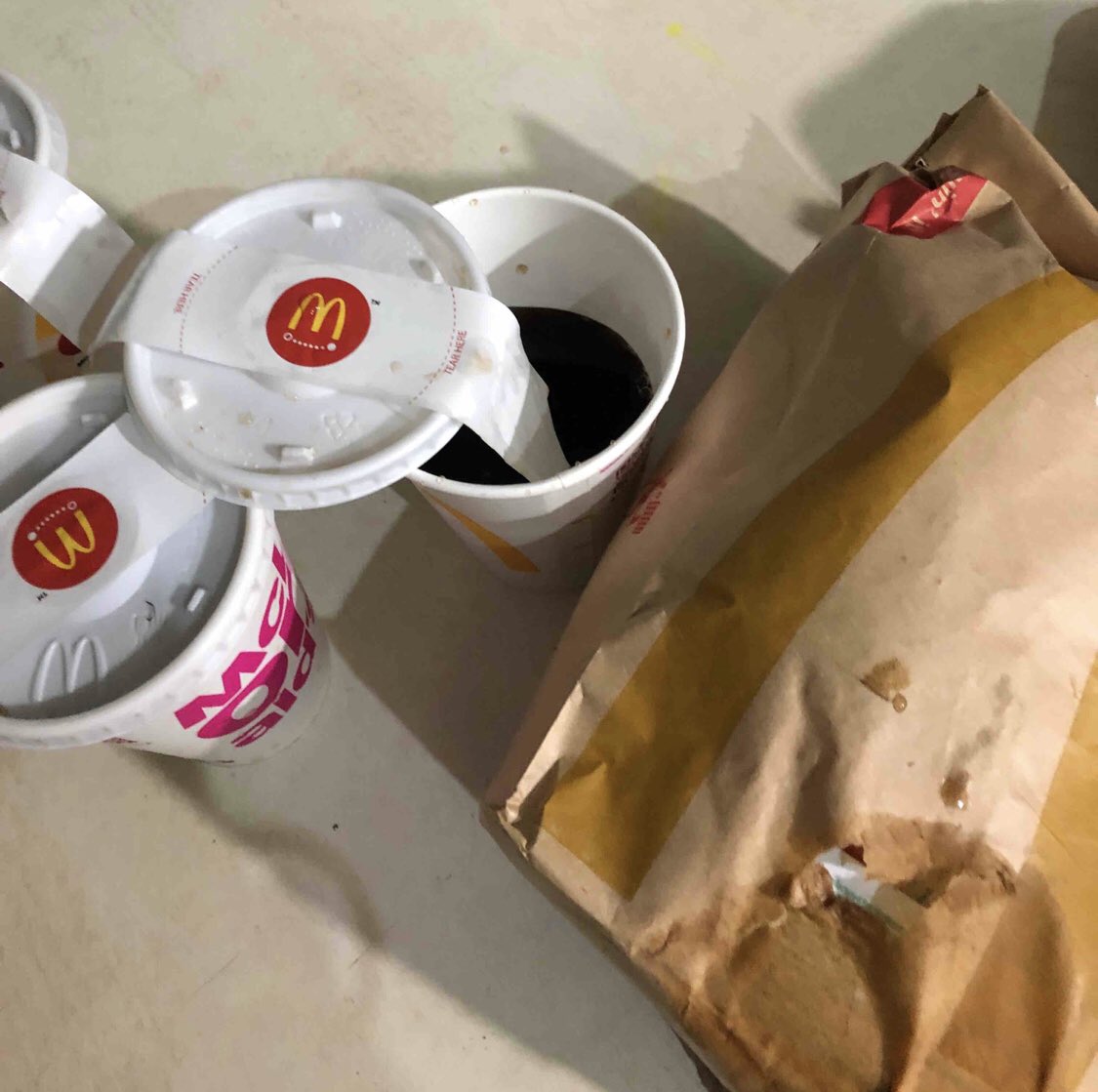 Devangssheth's tweet photo. N now @zomatocare even not give me option that I write anything against that order. What service u guys provide. @mcdonaldsindia not expecting this from u. It’s worst. https://t.co/vrO3iqg00p