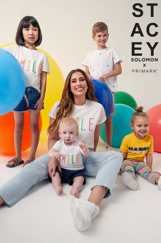 circusmodadiv's tweet photo. Primark tiene la colección para niños más divertida y colorida firmada por Stacey Solomon  https://t.co/8Bir9hf9D5 https://t.co/LS5eAyDCWD