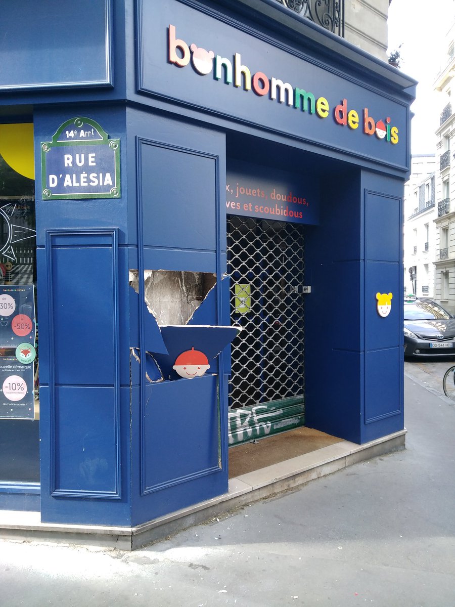 jeannotdu14eme's tweet photo. #parisestmagique...au mois d'août. https://t.co/1Ct9SJuOVC