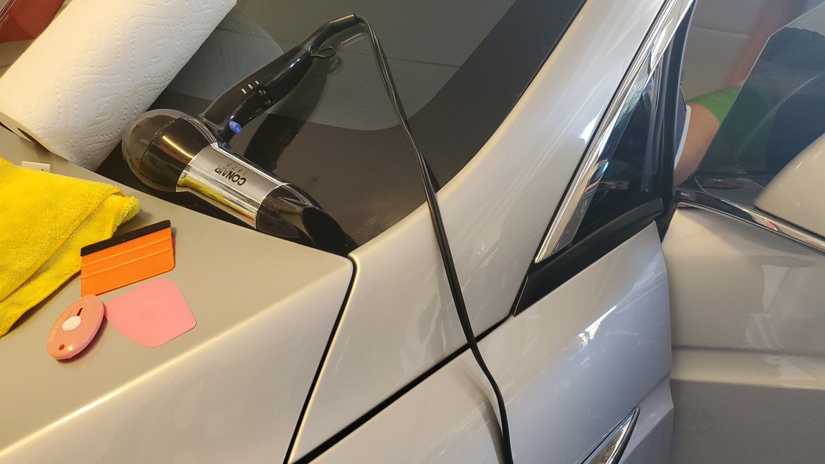 jamisonwest's tweet photo. Getting started on a chrome delete on the Model X! @teslabros https://t.co/r8aJc6BjKP