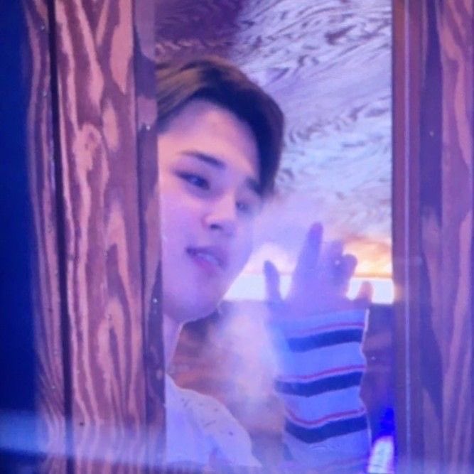 do not open this thread if you miss jimin :((