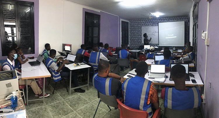 workspacegh's tweet photo. Sunday classes can only get smoother. Our students currently taking today’s session in data science.

#WorkspaceBootcamp #DataScience https://t.co/N8X6zkBJBv