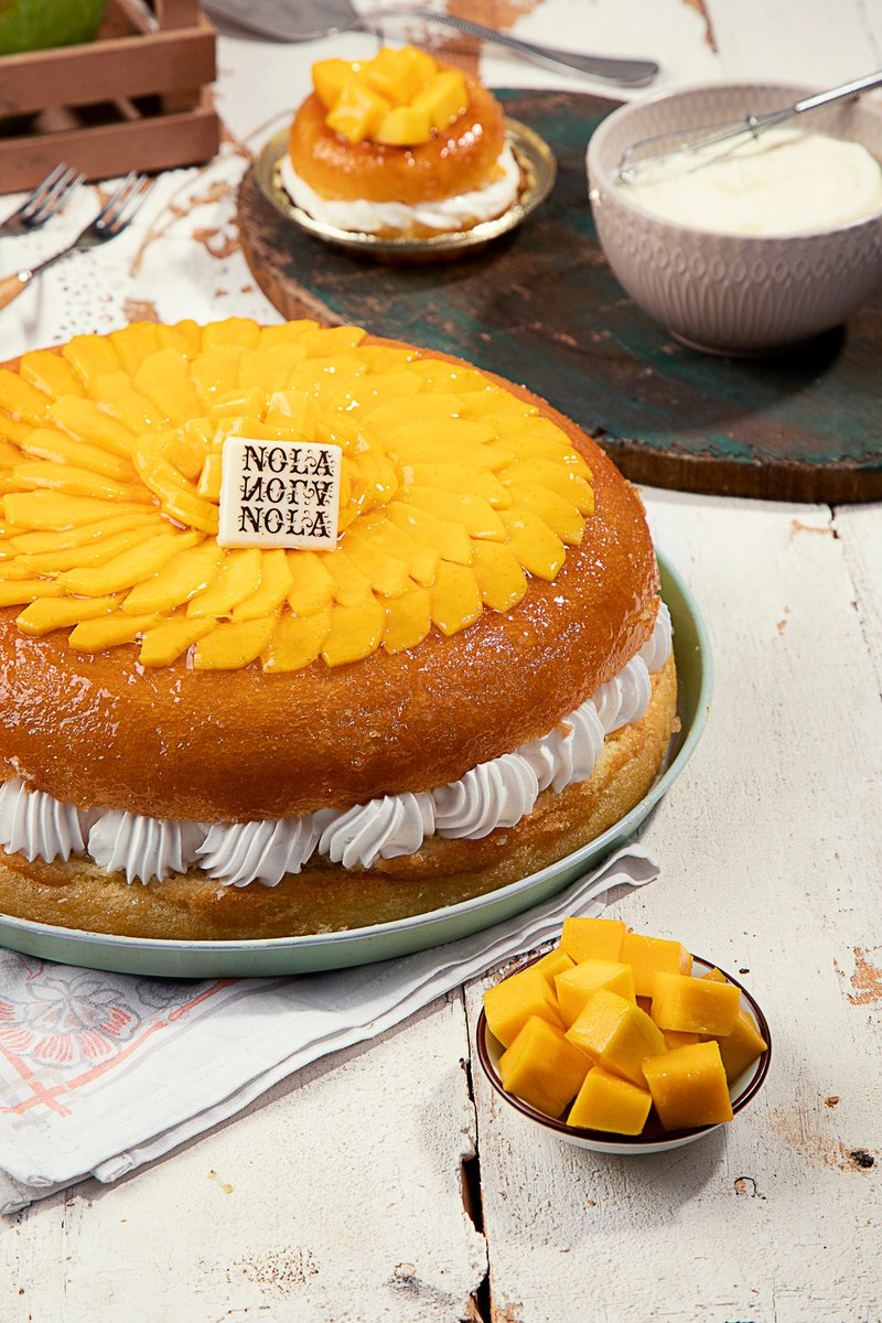 NOLACupcakes's tweet photo. When Life Gives you MANGOES Crown them on NOLA BABA CAKE 👑🧡😍🥭
#mango #cake #NOLACakes #mangocake https://t.co/X72sZxrcLF