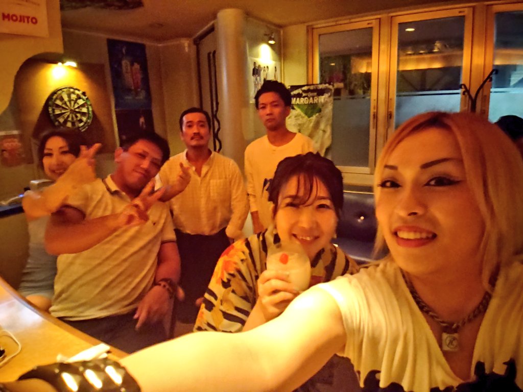 josephine_1214's tweet photo. 3軒目はロックバー「base bar」(@basebar_t )
.
#群馬
#高崎
#bar
#バー
#basebar
#ベースバー
#お酒
#カクテル
#cocktail
#飲み
#飲み屋
#飲み友
#飲み仲間
#夜遊び
#お水
#水商売 https://t.co/O2BUliSRJ9