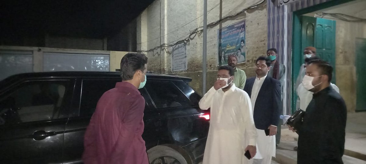 AhtishamQHala's tweet photo. Pleasure To Meet With Honourable @MakhdoomMehboob Sain After Wonderful Visit of Hala City at Night Time.
#ReliefActivity
#RainEmergency
#MoonSoonRains
@BBhuttoZardari @zaman_makhdoom https://t.co/OaCyt37Qmt