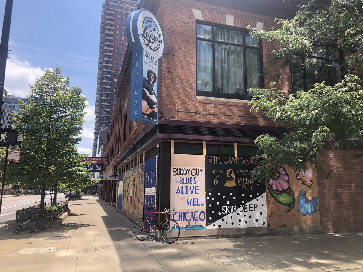 Alright back at it. Number 22 is a big one,  @BuddyGuys. I’ve yet to see a show here. Every January Buddy does a residency and every year it comes and goes and I say “ah next year I really need to see Buddy” and I still haven’t done it. Shame on me. &ndash; bei  Buddy Guy's Legends