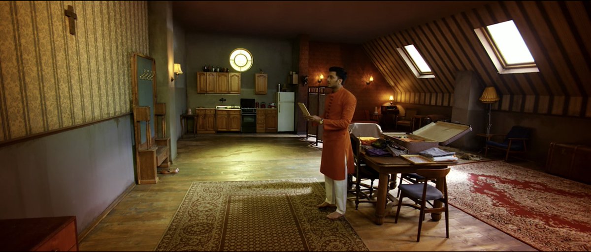 Some thought was put into colors and framing. (DoP  @SzymonLenkowski)