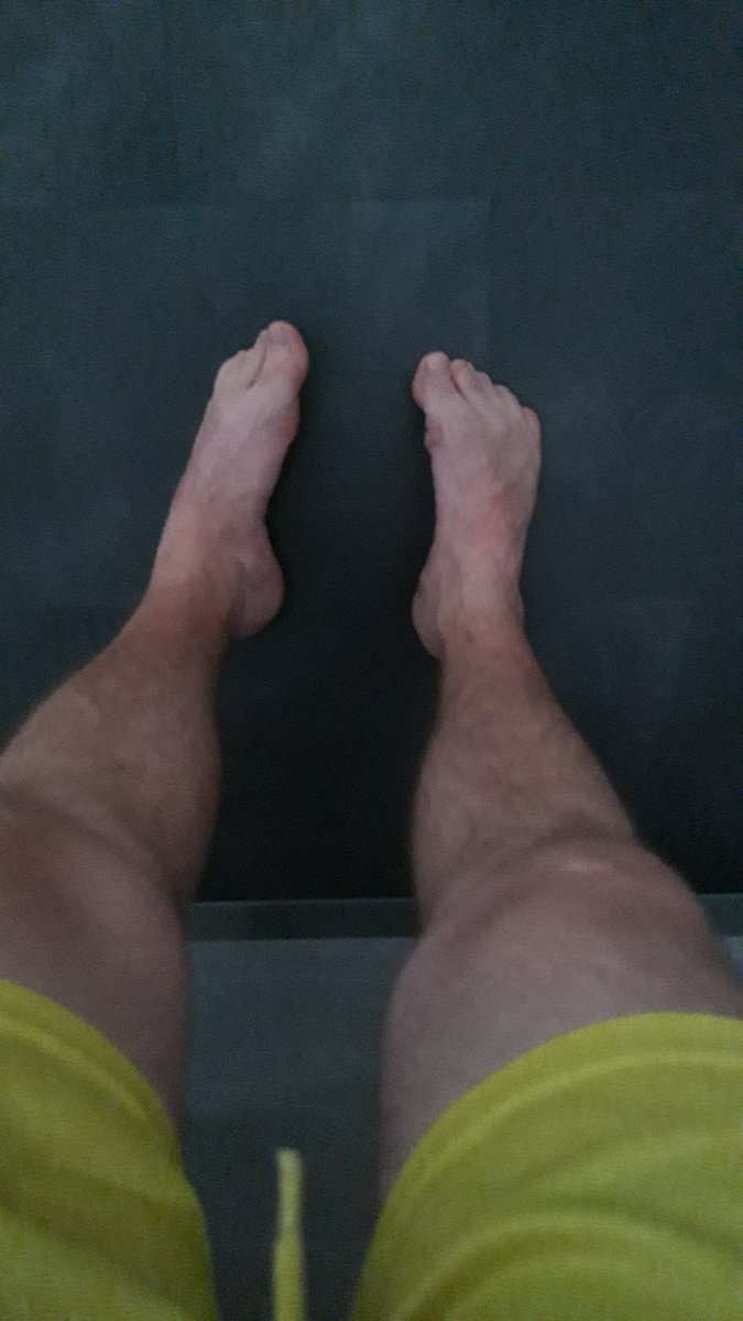 Hunter11master's tweet photo. Hey Hey. Wo steckt ihr denn meine geile zahlschweine? https://t.co/JMPakzmrH3