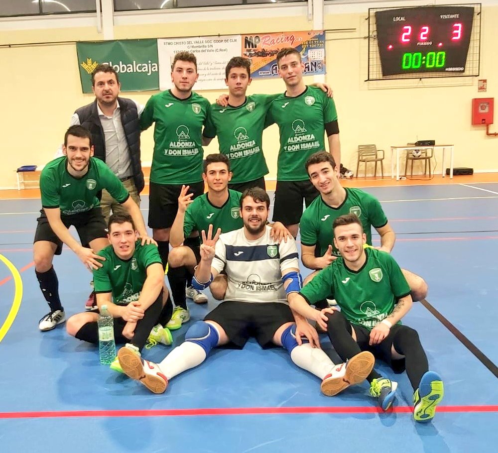 RamonJLozano's tweet photo. "Es fácil estar motivado el día del partido (competición) pero lo determinante es estar motivado mientras te preparas para ello".
(Xesco Espar)
@FSPiedrabuena_ https://t.co/X4O987O9RV