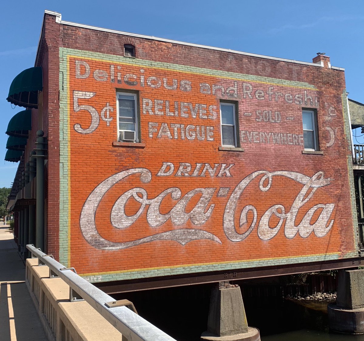 ProfDaveRegan's tweet photo. You asked for more? Another cool vintage #mural for #CocaCola https://t.co/Ns77hK2ECK