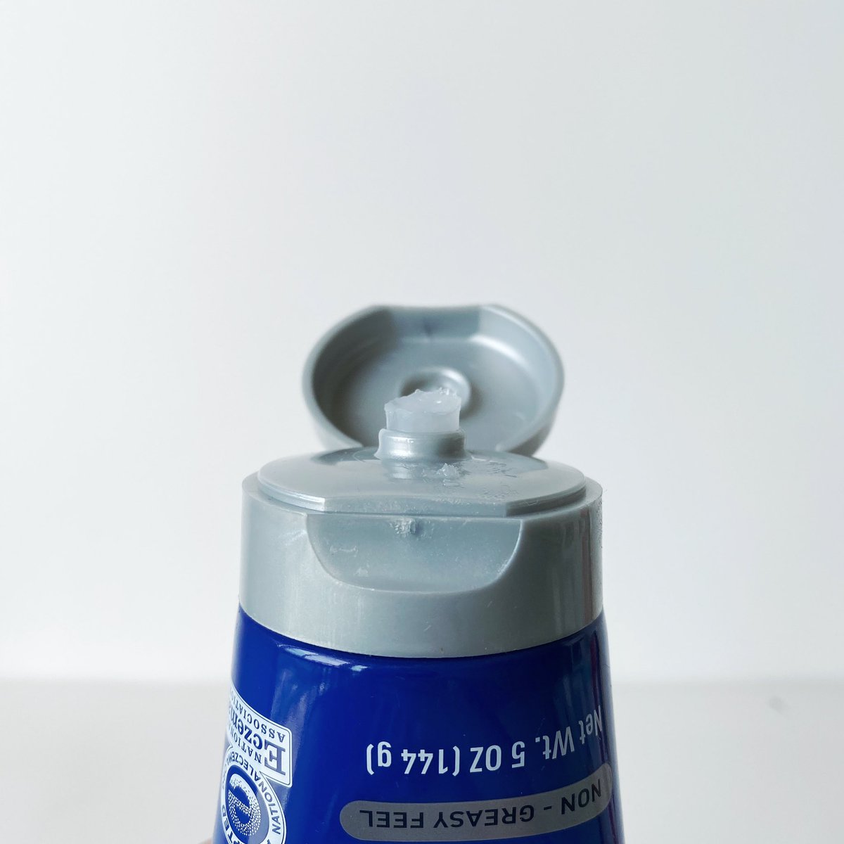 For Cerave Healing Ointment tu pulak. Kalau nak tau texture dia sebijik macam vaseline. Maybe thicker. Dia acts as skin protectant la. Since dia ada ceramide and hyaluronic acid jugak, it’s a good product nak guna masa nak repair balik skin barrier.