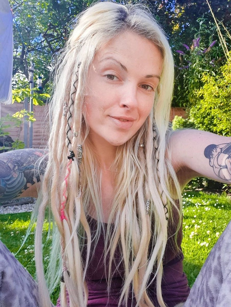 CourtKivisto's tweet photo. I've hit that point where I don't even bother with make up anymore. 😂 #LazyLife https://t.co/Sum1b9zMv9