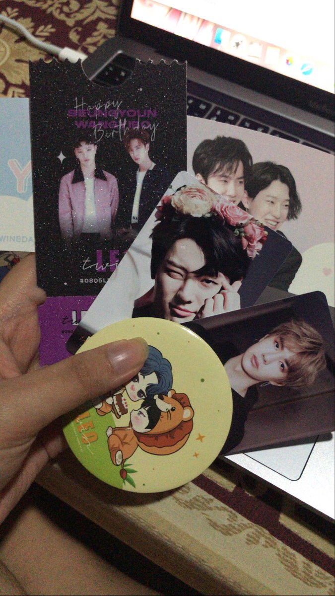SSSMKXX's tweet photo. จากการร่วมงานกับทาง @_LeotwinBDay ขอบคุณที่เลือกเราในการออกแบบตั่งต่างให้กับทางงาน เป็นประสบการณ์ที่ดีมั่กๆเลย🙆🏼‍♀️🙆🏼‍♀️ ดีใจที่ได้ร่วมงานกันนะค่าทุกคนน่ารักและใจดีมากๆ งานจึงออกมาดีขนาดนี้ปลื้มปริ่มมาก งานดีมากกก ขอบคุณที่จัดงานนี้ขึ้นมานะค่า🧡💚 #0805LeotwinBDAY #smkxroom https://t.co/jTdxdNohcs