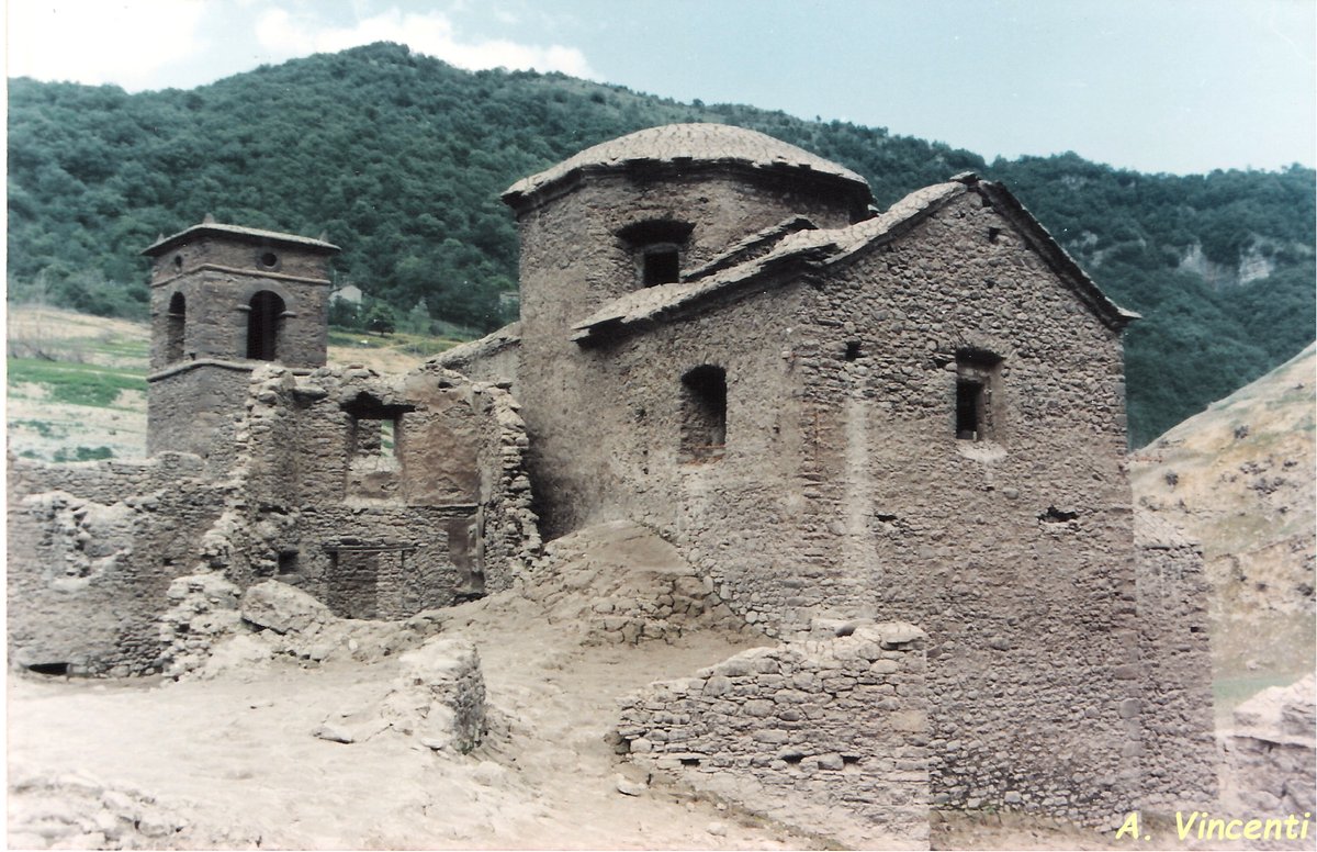 Andrea_V_73's tweet image. The submerged village of Fabbriche di Careggine 1994
#Vagli #Lake #Lucca #Tuscany #Italy
📸AndreaVincenti
@elenamente3 @MaurilioVitto 
@ACmcoppola @CalaminiciM @Beatric09656317 @GiuliettaVanni @GiusyRoncato @oliviacentelli @claudiafusani 
@janicependarvis @MC_NYC @SashaAllenMusic