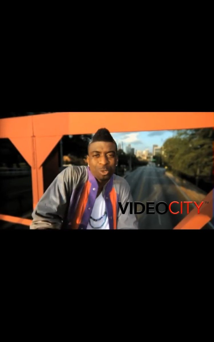 VideoCityTVshow's tweet photo. #TV ALERT 📺 TONIGHT #ROKU #QUEENS 11:30PM CHANNELS 36/56/84/1996 @QPTV #Bri SubtleSaint @YungLA_ @JoshFromYNC @GabiDani_13 @CountBluntas @SarahEissa_ #JohnTomaino https://t.co/mAtG0QQgU9