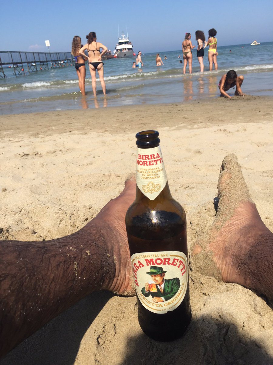 sandook000's tweet photo. #Estate2020  #summer #mare #rimini #birra  #fiodena #شطافه #shatafa https://t.co/VWLnD9UMI2
