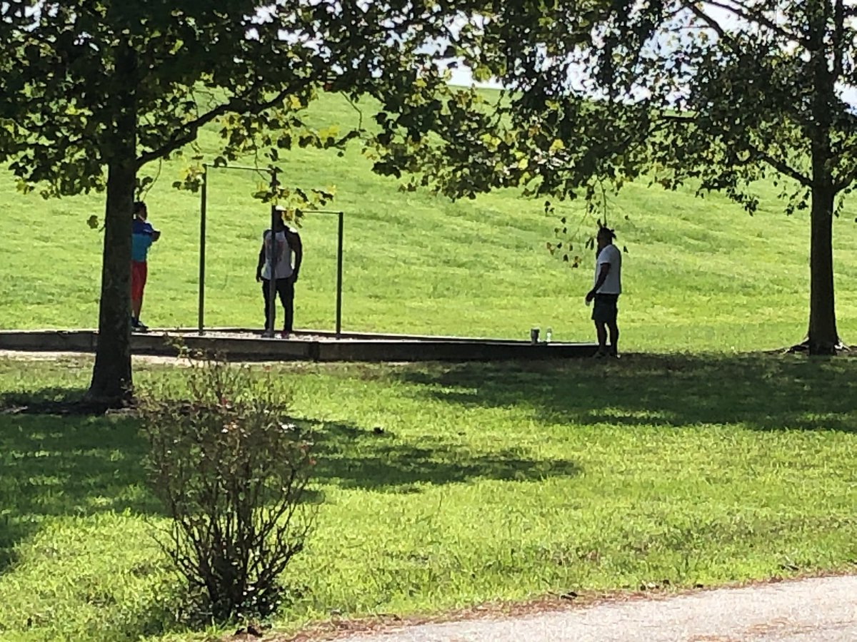 jeanmw7's tweet photo. Humans in nature - meetings, yoga, music class.. #virginiaparks https://t.co/BtzLVj86aj