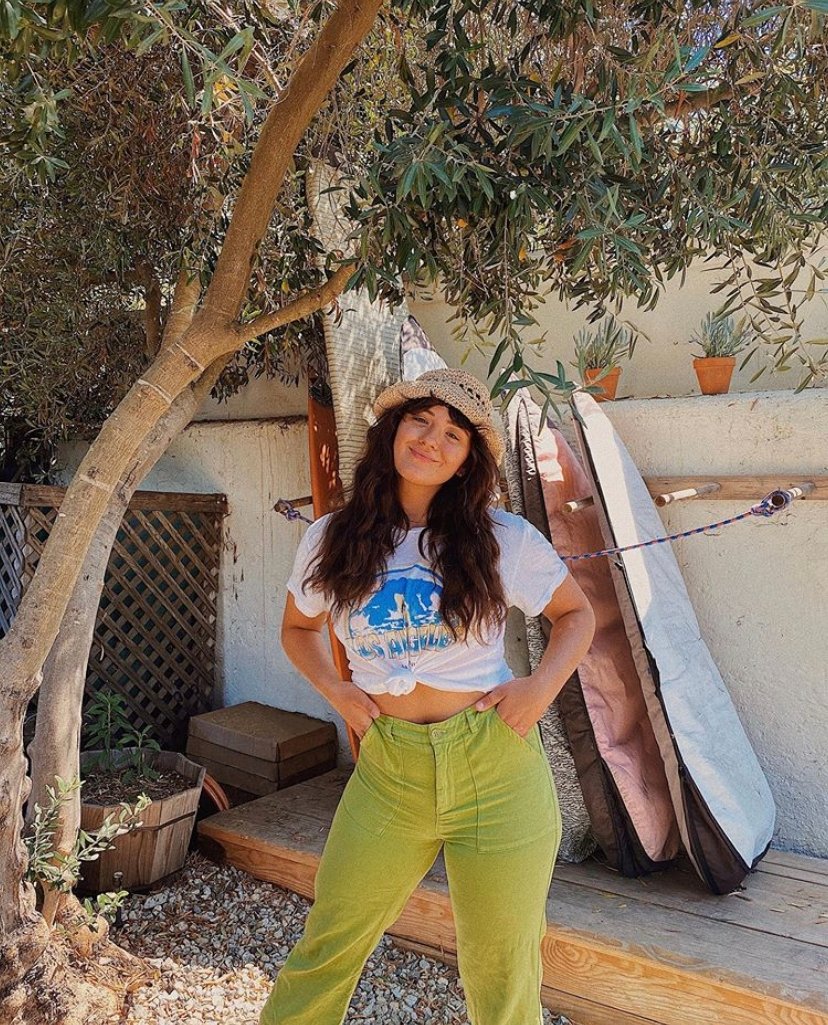 surf's up 🤙💖✨ <a href="/allegraroseb/">allegra rose b.</a> wears the Arlo Trousers in Kiwi + our screenprinted Kai Tee #lacausagirls