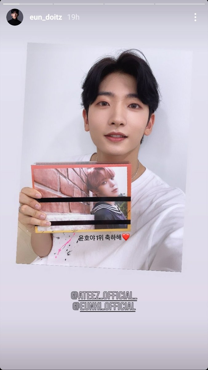 Eunki (ex RAINZ member) posted an Instagram Story holding an ATEEZ albumHe wrote: "Congratulations for 1st place, Yunho "Cr. Updateez @ATEEZofficial  #ATEEZ    #에이티즈  