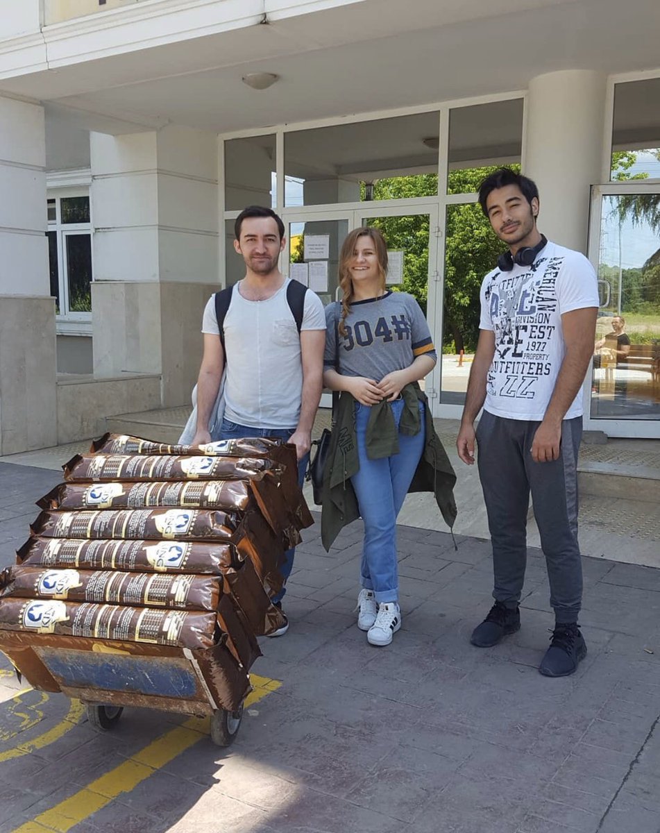 Sakarya_MT's tweet photo. #Sakarya_MT topluluklarından #SACEV_SAU çeviri sektöründen uzman kişilerin görüş ve tavsiyelerinin alınbileceği çeşitli konferanslar düzenlemenin yani sıra aynı zamanda sosyal sorumluluk projeleri de yürütmektedir.@SakaryaFEF @sakaryauni @SACEV_SAU #tercih2020 #tercihim2020 #saü https://t.co/CtdZ2Ve7mk